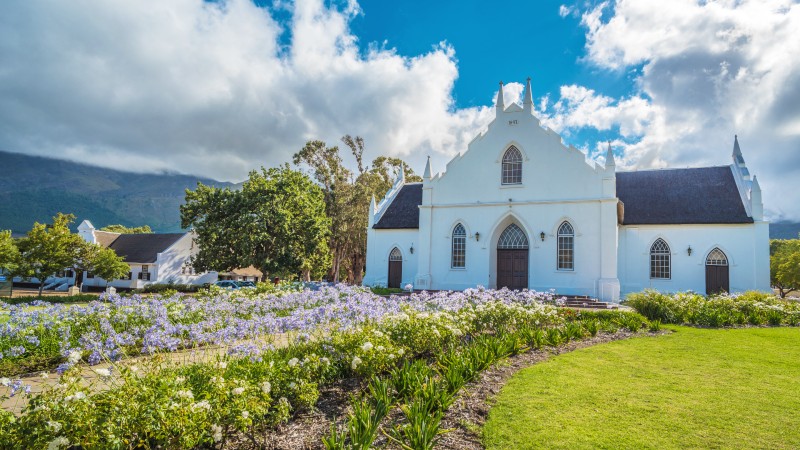 Hvit bygning i Franschhoek